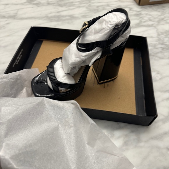 Kenneth Cole New York Shoes - Brand New Kenneth Cole Women's Dolly Strappy Platform Block Heel Sandals - Size